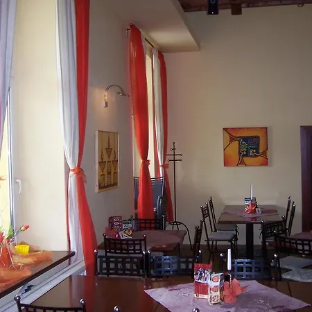 Гостевой дом Restaurace Bowling Rakovec *